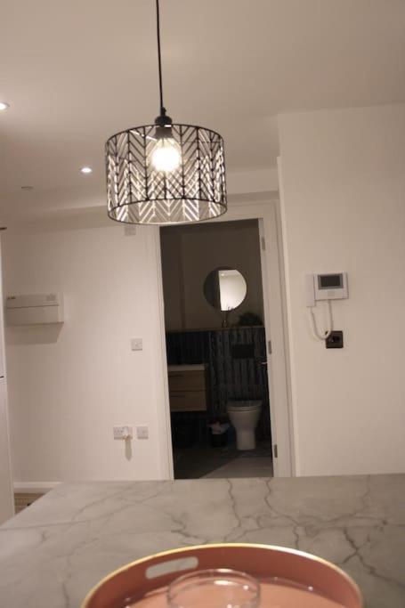 Amazing Luxury One Bedroom Apartment In The Heart Of Preston Preston  Exterior photo